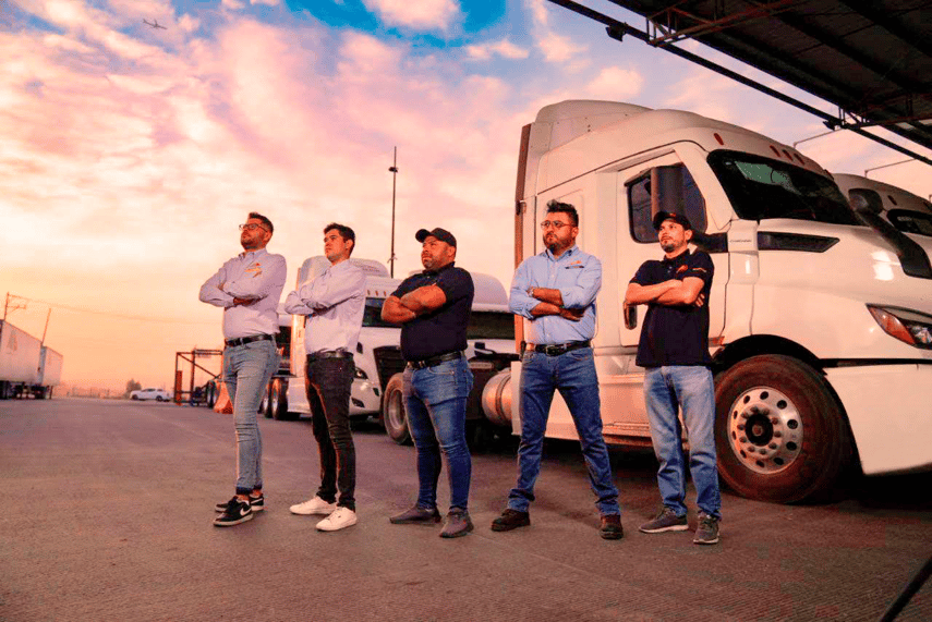 operadores mexamerik pose